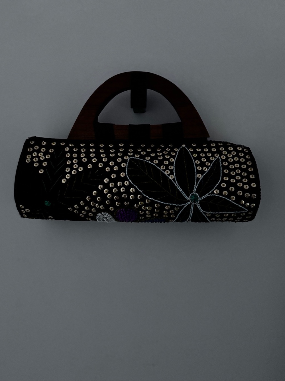 Vintage Embroidered Floral purse in Purple and Multicolor